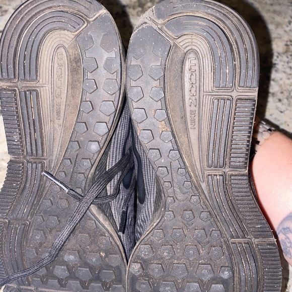 Women’s Nike Running Shoes - Picture 3 of 4